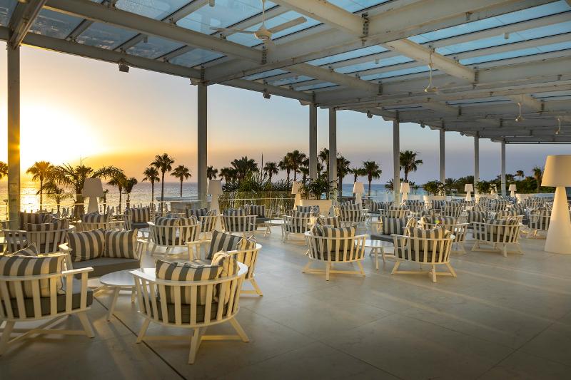 Constantinos The Great Beach Hotel - Teras