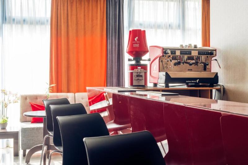 Ramada Constanta - Bar