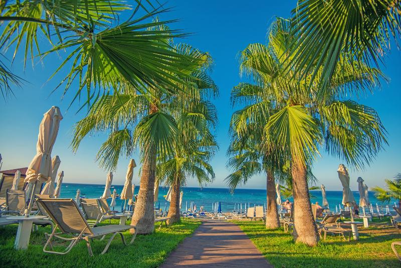 Silver Sands - Genel