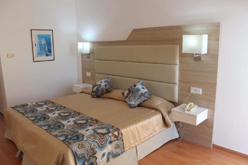 Ascos Coral Beach - Oda