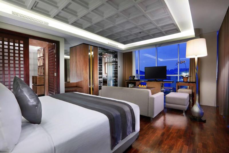 ASTON Pasteur Hotel Bandung - Oda