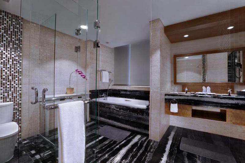 ASTON Pasteur Hotel Bandung - Oda
