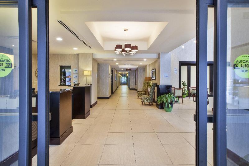 Holiday Inn Express & Suites Geneva Finger Lakes - Genel