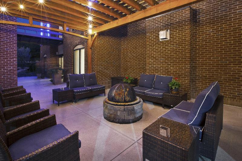 Holiday Inn Express & Suites Geneva Finger Lakes - Genel