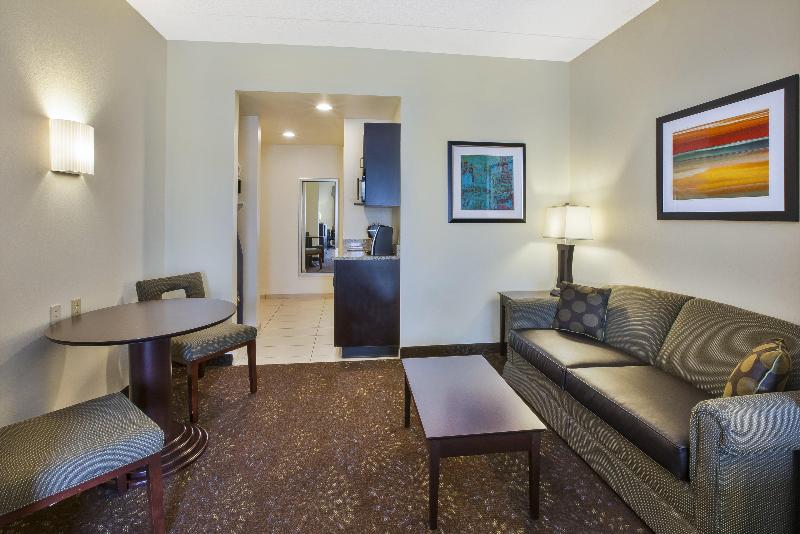 Holiday Inn Express & Suites Geneva Finger Lakes - Oda