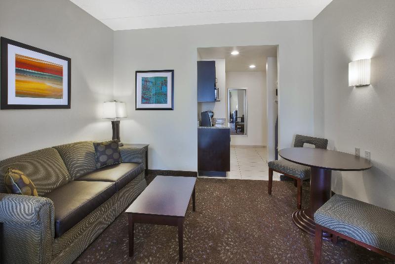 Holiday Inn Express & Suites Geneva Finger Lakes - Oda