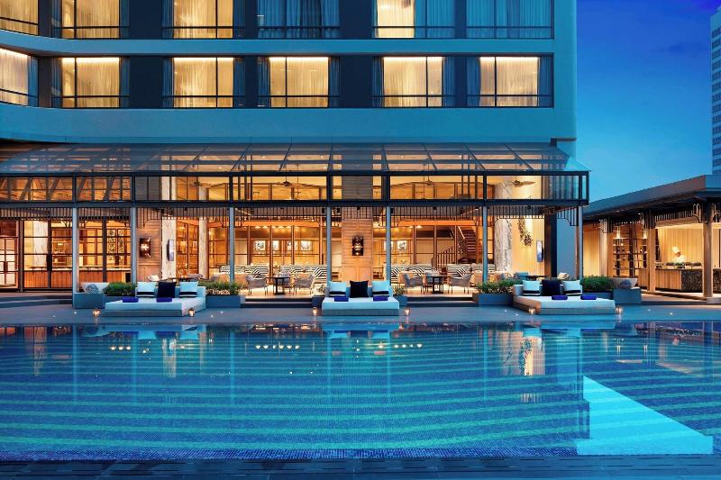 Marriott Marquis Bangkok Queen's Park - Havuz