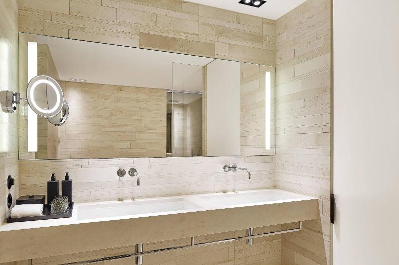 Roomers Baden-Baden, Autograph Collection - Oda