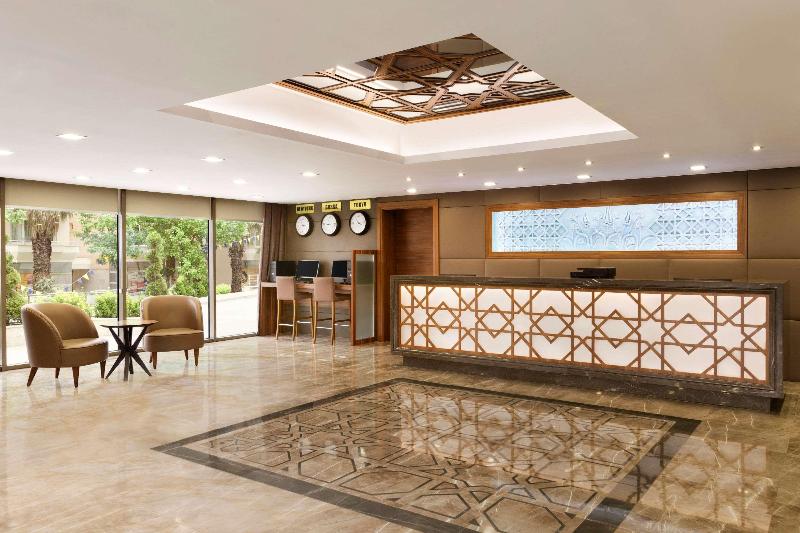 Ramada By Wyndham Bursa Çekirge Thermal & Spa - Lobi