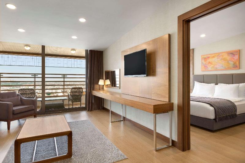 Ramada By Wyndham Bursa Çekirge Thermal & Spa - Oda