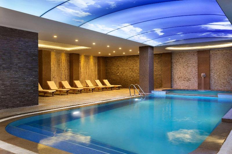 Ramada By Wyndham Bursa Çekirge Thermal & Spa - Havuz