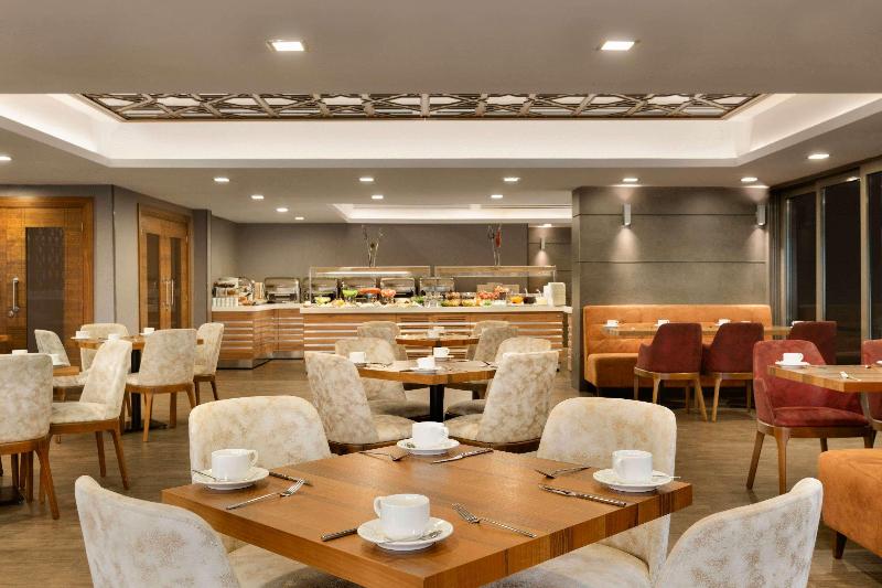 Ramada By Wyndham Bursa Çekirge Thermal & Spa - Restoran