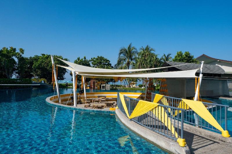 Le Meridien Khao Lak Resort & Spa - Havuz