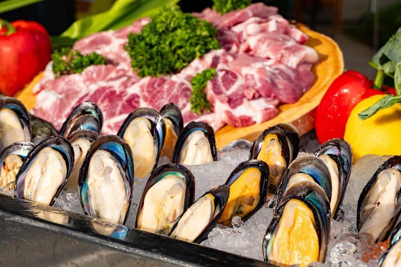 Le Meridien Khao Lak Resort & Spa - Restoran