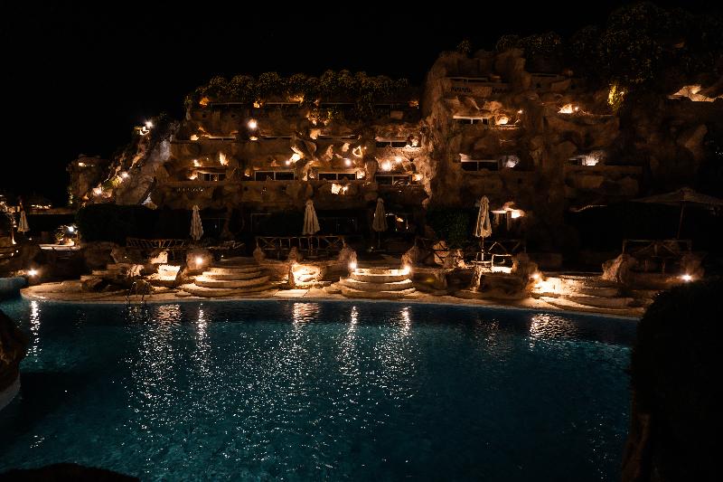 Caves Beach Resort Hurghada - Havuz