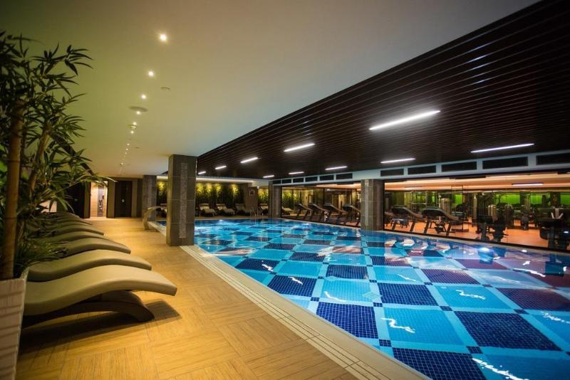 Steigenberger Airport Hotel Istanbul - Havuz