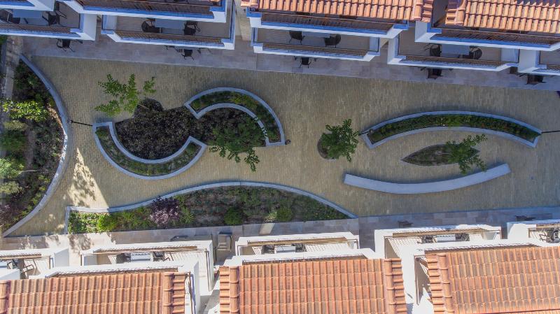 Apanemia Apartments by Flegra Collection - Teras