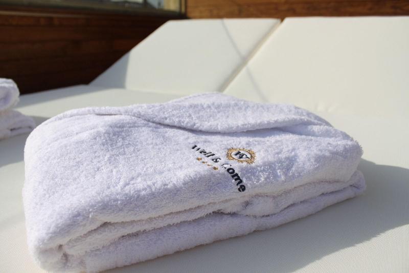Hotel Well And Come - Teras