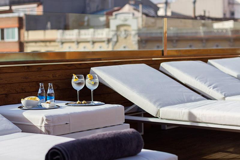 Hotel Well And Come - Teras