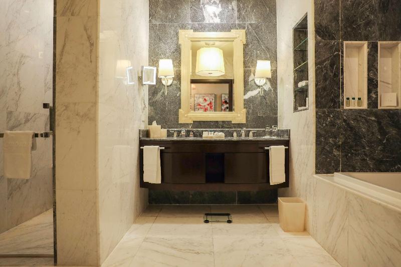 Kempinski Al Othman Hotel  Al Khobar - Oda