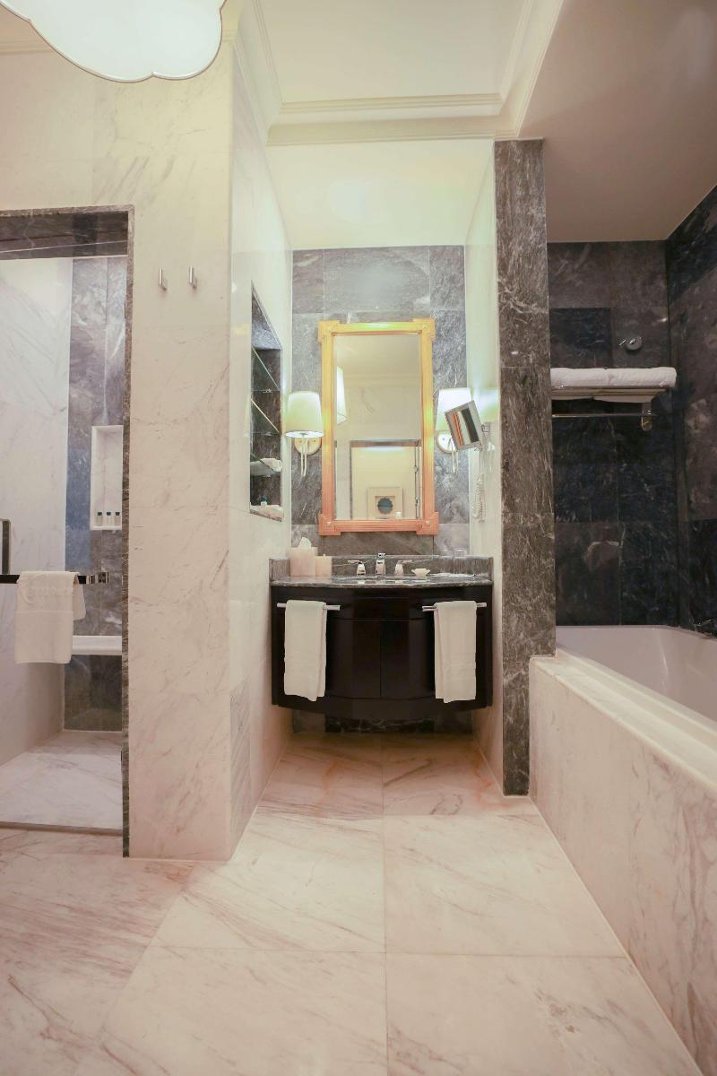 Kempinski Al Othman Hotel  Al Khobar - Oda