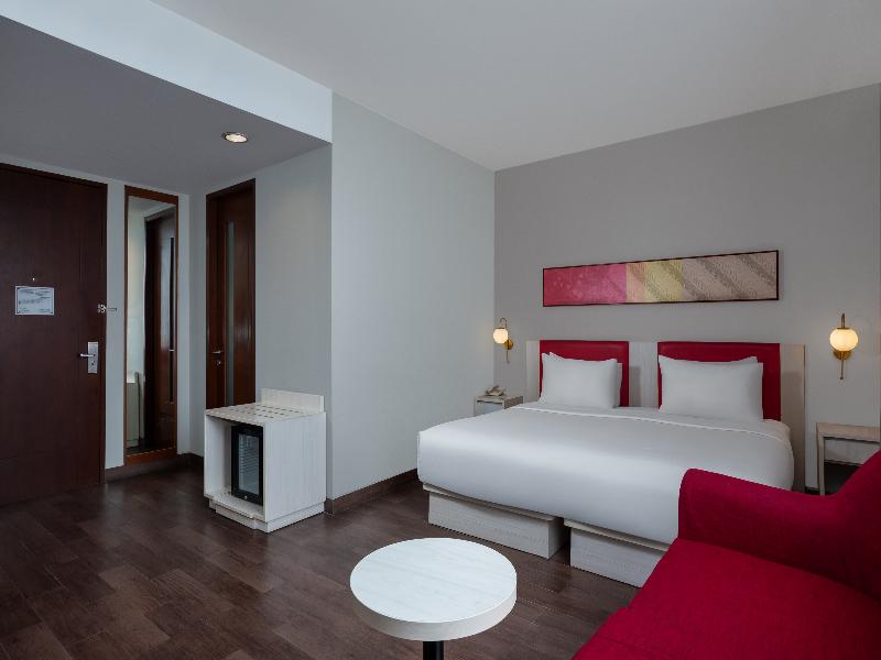 Amandaru Hotel Pekalongan - Oda