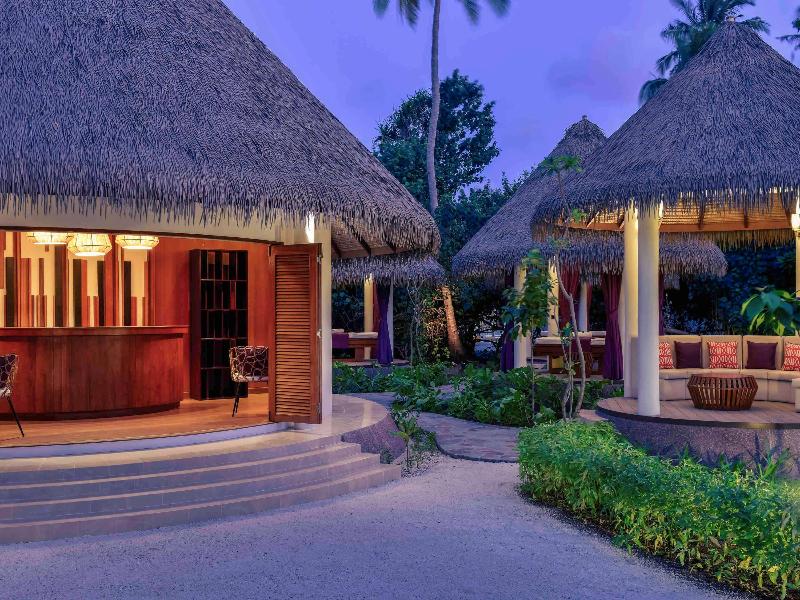 Mercure Maldives Kooddoo Resort - Aktivite