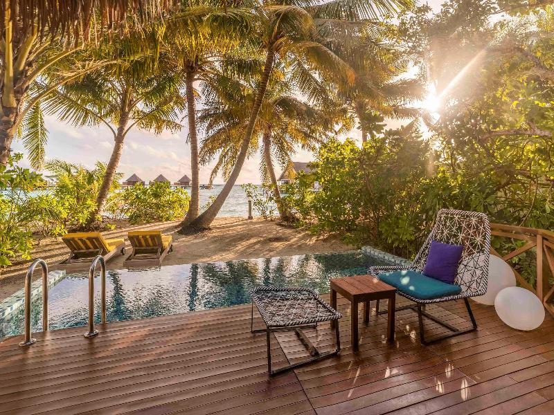 Mercure Maldives Kooddoo Resort - Genel