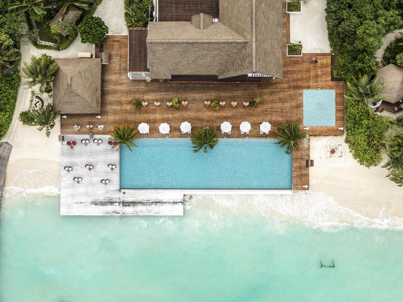 Mercure Maldives Kooddoo Resort - Havuz