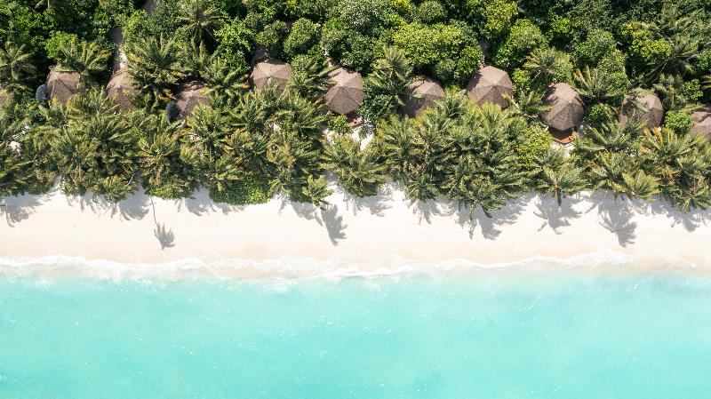Mercure Maldives Kooddoo Resort - Plaj