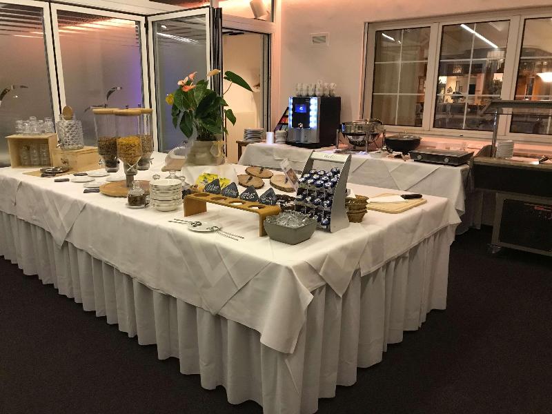 Seemowe Swiss Quality Hotel - Restoran