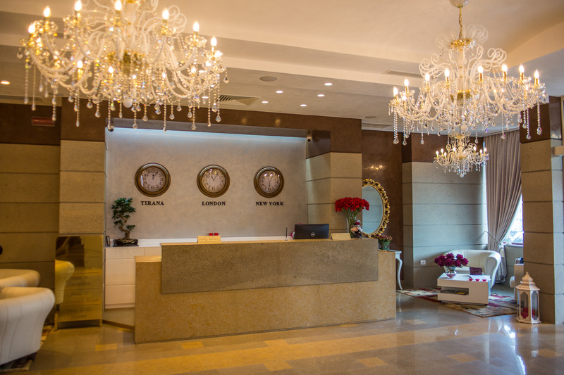 Hotel Opera - Lobi