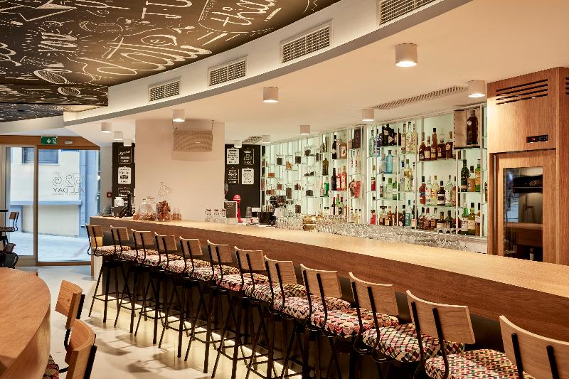 Olive Green Hotel - Bar