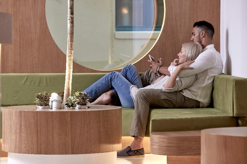 Olive Green Hotel - Lobi