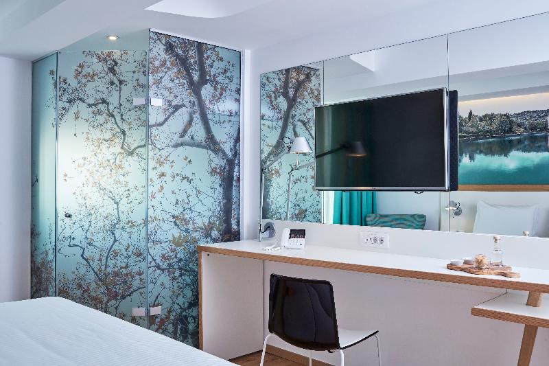 Olive Green Hotel - Oda