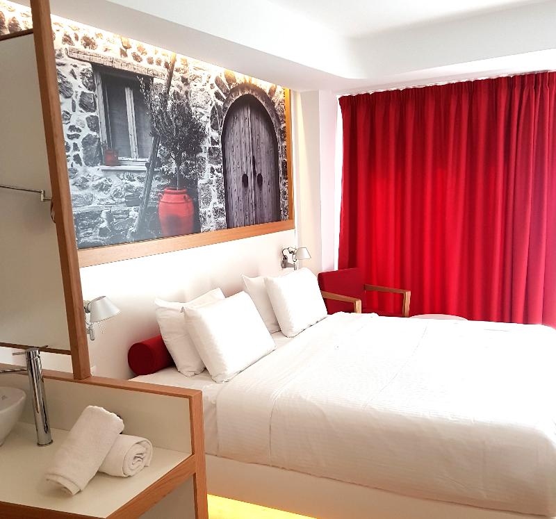 Olive Green Hotel - Oda