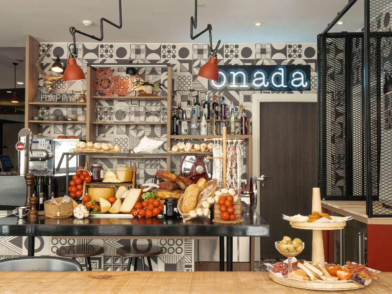 ibis Styles Barcelona City Bogatell - Bar
