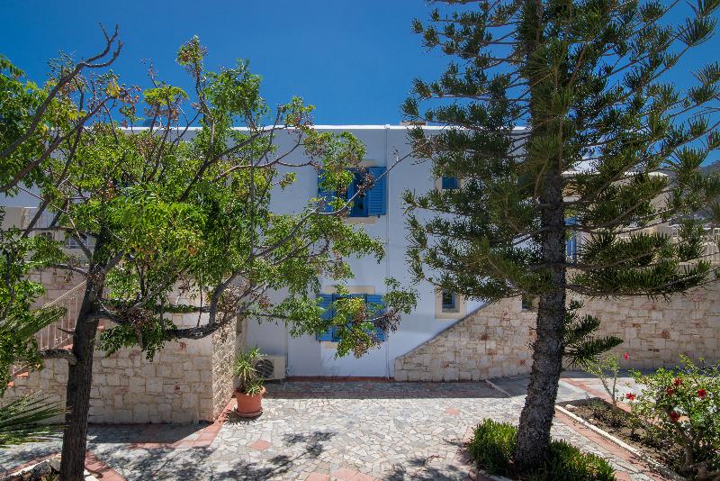 Lofos Apartments - Genel