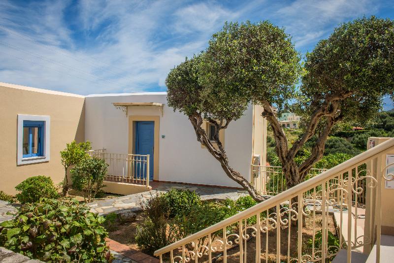 Lofos Apartments - Genel