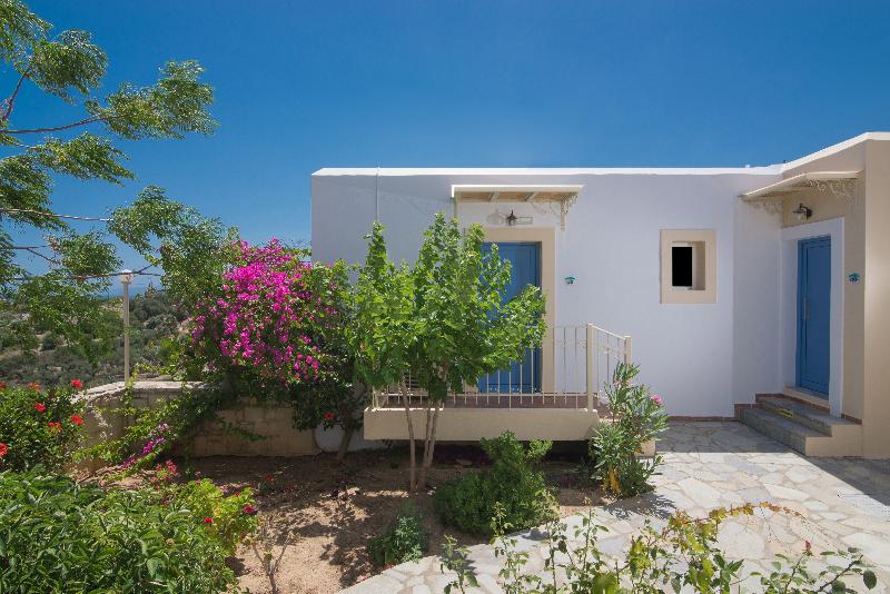 Lofos Apartments - Genel