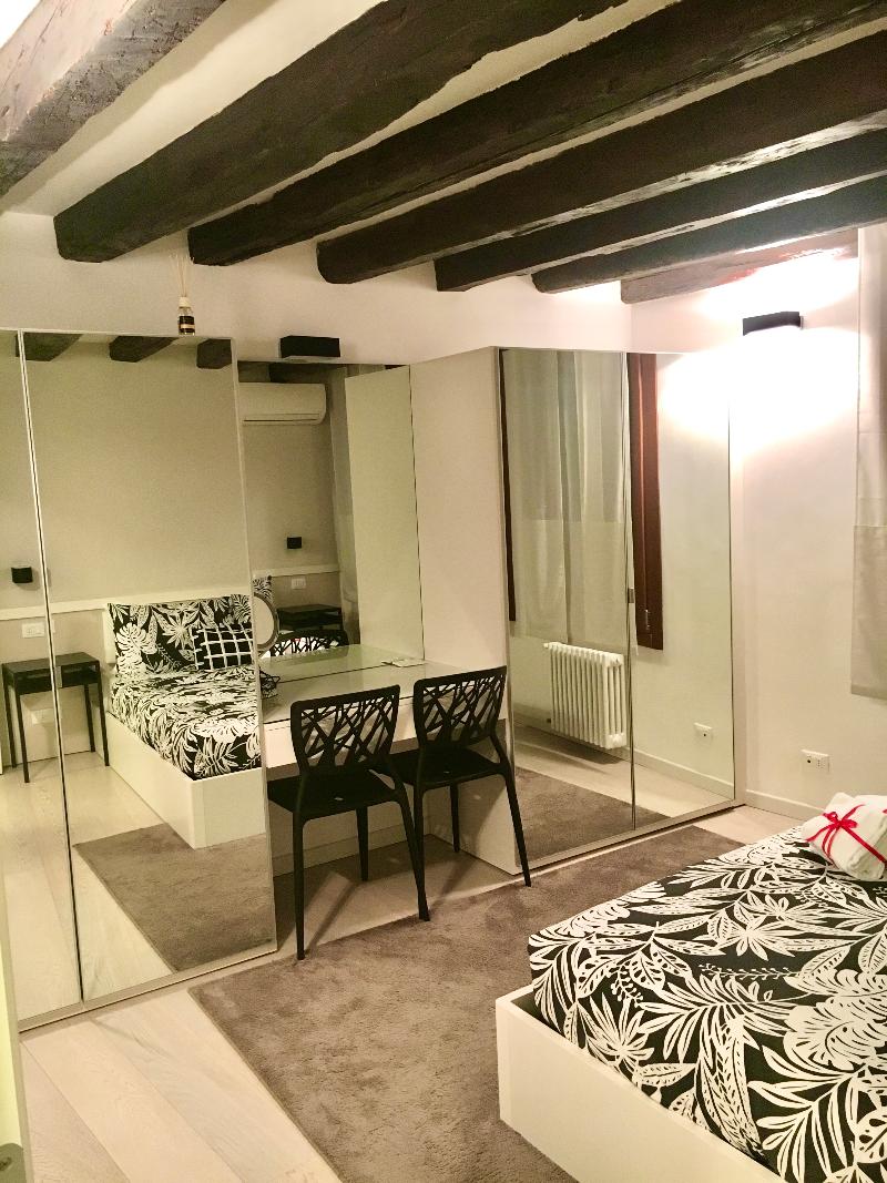 B&B Fortuny - Oda