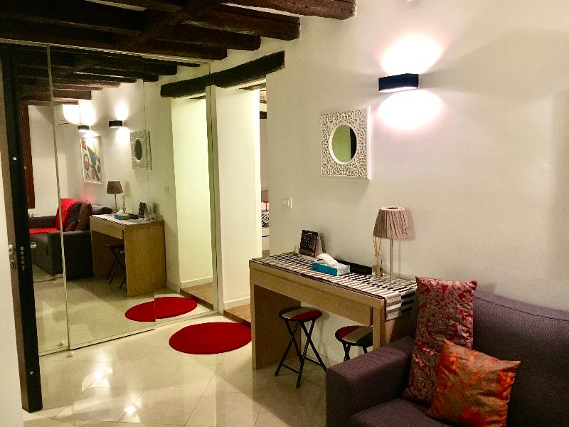 B&B Fortuny - Oda