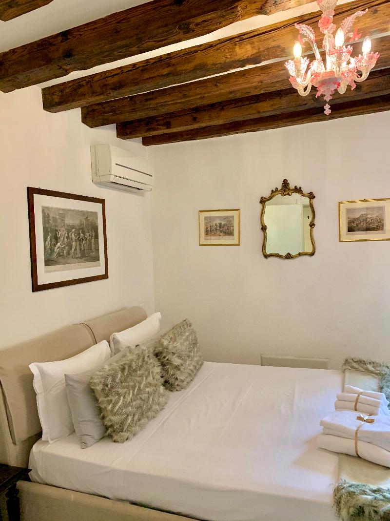 B&B Fortuny - Oda