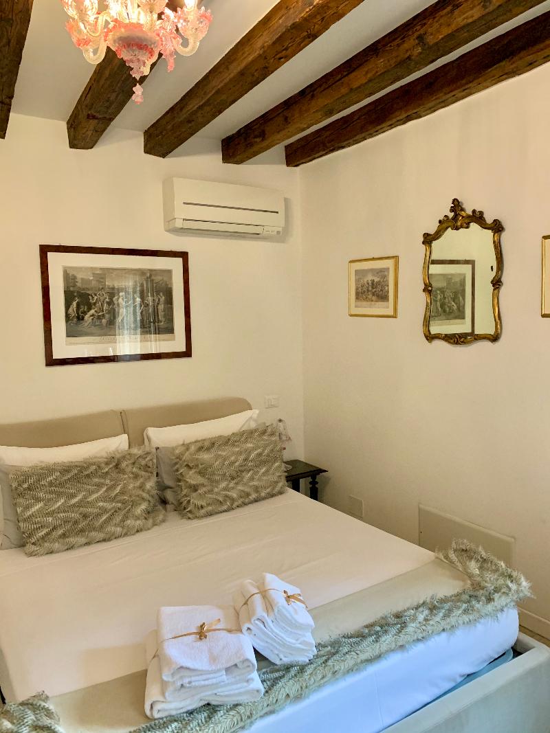 B&B Fortuny - Oda