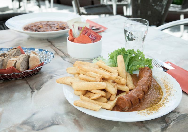 B&B HOTEL Berlin-Adlershof - Teras