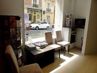 Hotel De Flore Montmartre fotoÄŸrafÄ±