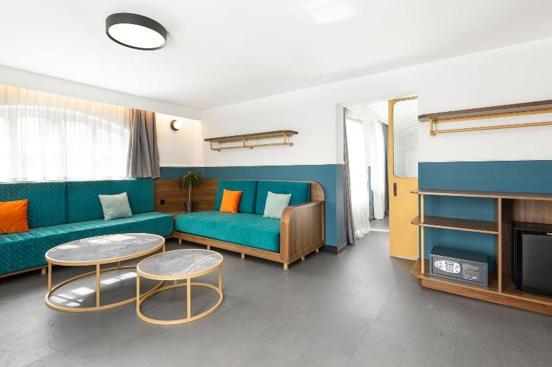 Colors Urban Hotel - Oda