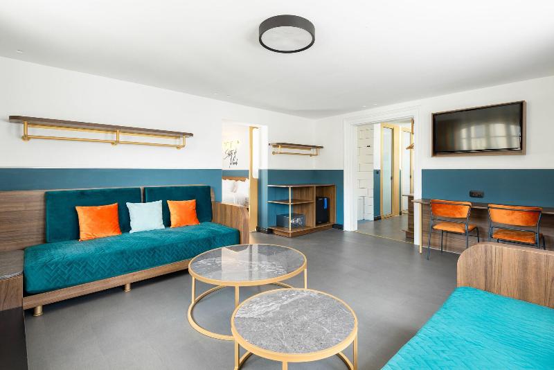 Colors Urban Hotel - Oda