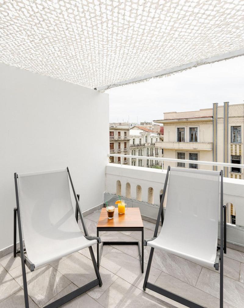 Colors Urban Hotel - Teras