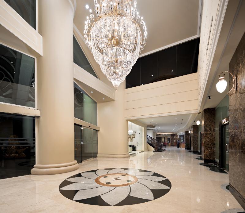 Golden Boutique Hotel Kemayoran - Lobi